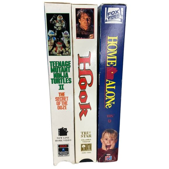 Vintage VHS Bundle- Hook, Home Alone, Teenage Mutant Ninja Turtles II - Picture 7 of 7